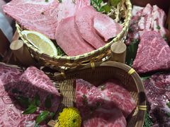 -山川小町·极番烧肉(新地假日广场店)