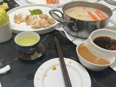 -红鼎豆捞·非遗鲍皇汤火锅(宝丰路店)