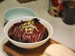 酒酿馒头配扣肉-卯时·精致锡帮菜(惠山古镇店)