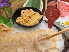 加拿大象拔蚌-協成海鮮火鍋(老店)