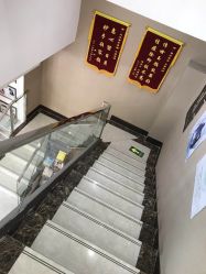 -苗方清颜痘肌研究所