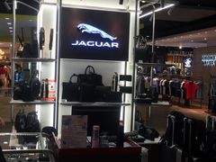 -王府井百货熙地港店