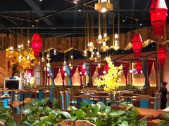 大堂-老滇山寨•云南特色菜•地方菜•民族风情歌舞表演(金碧店)