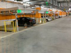 -浦江万达停车场