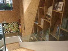 -新华里咖啡书吧(新华书店小寨店)