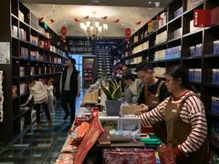 -钟书阁(松江泰晤士小镇店)