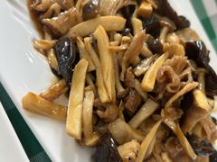 -起士林西餐厅(东经路店)