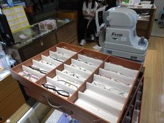 -广州宝岛眼镜武汉和光眼镜市场西区店