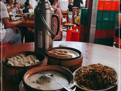 大堂-阿弟早茶·家庭小炒·火锅(九村店)