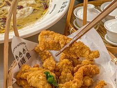 -渔语鱼酸菜鱼新川菜(来福士店)