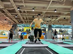 -反弹蹦床公园·运动乐园·团建·亲子派对(深圳观澜湖店)