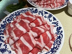 东镇肥牛-东镇老火锅(长春路首店)