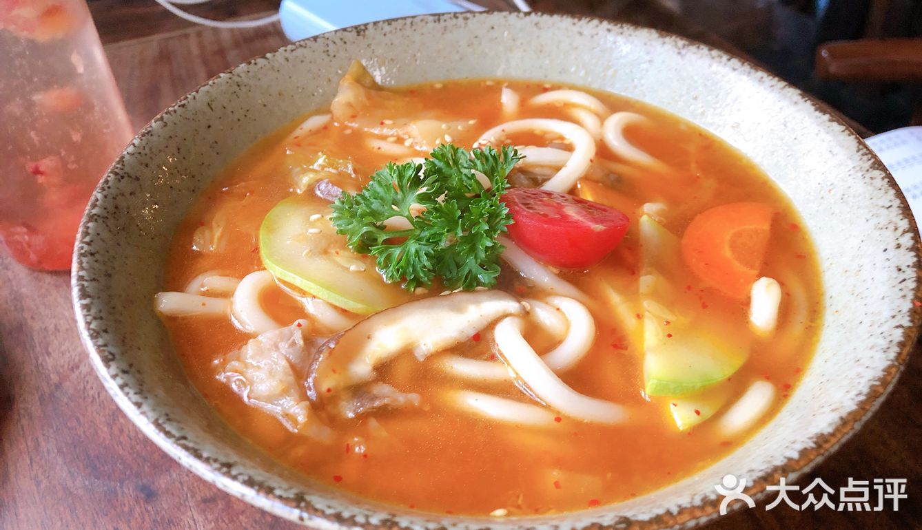 意面以前都是点蛋包饭，这次换了个意面