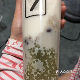叫了芋泥奶茶，加了西米，可能是晚上有点饿了