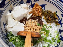 -蜗牛小馆醉乡民谣云南菜(惠新西里店)