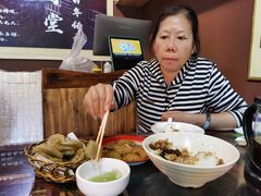 -聚首堂·特色小吃·肘子(什刹海德胜门店)