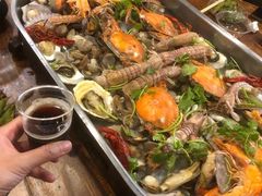 -老东镇啤酒屋海鲜加工·蒸汽海鲜·海鲜烧烤(台东店)