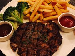 -WOLFGANG PUCK KITCHEN & BAR(迪士尼小镇店)