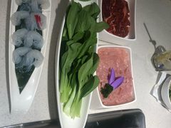 -海底捞火锅鲜切牛肉主题店(长寿路店)