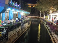 -亚龙湾亚泰商业街