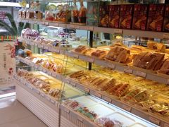 -绿姿鲜奶烘焙(新城花园店)