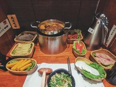 -独食火锅·半米屋台(直营总店)
