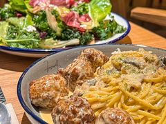-Common Table · Brunch & Coffee