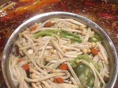 -小天鹅火锅·一线江景洪鼎旗舰店(洪崖洞店)