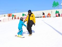 -华彬猛犸滑雪场