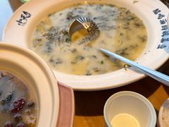 -严记小天府酸菜鱼(西四路店)