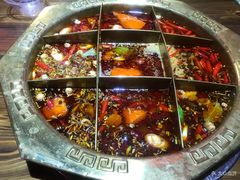 -乐山串串香老火锅(鼓楼店)