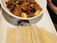 酸豆角小牛肉-隆喜元鱼汤包·海鲜(中联广场店)
