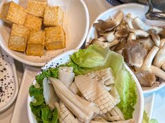 -德林酸菜鱼火锅(南丹店)