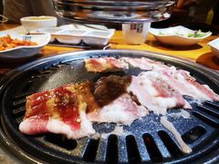 -唯成•韩国炭火烤肉 유성고기