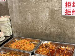 -老方桌烂蹄花川菜馆(九龙坡店)