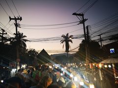 -周日夜市