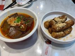 -渝是乎酸菜鱼·川渝小炒(新世界百货望京店)