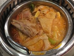 -龍歌自助小火锅(市南金茂湾店)