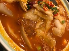 酸菜鱼锅仔-Colourful Yunnan Box Hill 彩云南·彩铺子