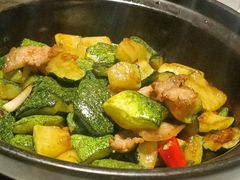 南瓜炒肉-卞氏菜根香(航空路旗舰店)