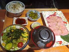 -肉魁屋·烧肉·烧鸟·酒场(高新店)