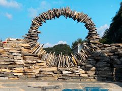 -高荡千年布依古寨旅游景区