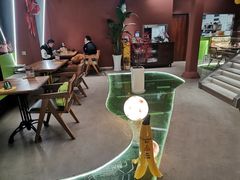 -Dragon Pizza•圆脸龙披萨·牛排餐厅