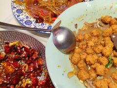 -青年路烩面馆(绿地世纪城店)