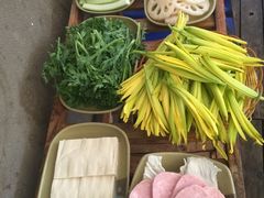 -易门野生菌府·菌海森林(月牙潭公园店)