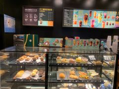 面包甜点陈列柜-星巴克(南京鼓楼吾悦广场店)