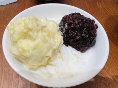 榴莲忘返-小团圆糖水铺(襄阳南路店)