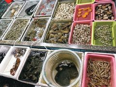 -霞涌市场海鲜摆卖区