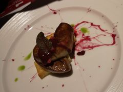 -Erman岩烧牛排(虹桥南丰城店)