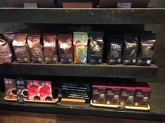 -星巴克臻选(湛江鼎盛广场店)